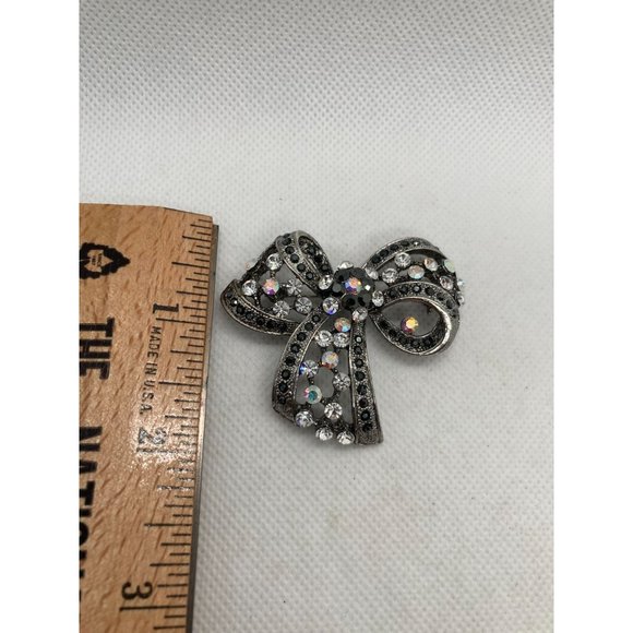 Rhinestone Ribbon Brooch Pin - Picture 6 of 6